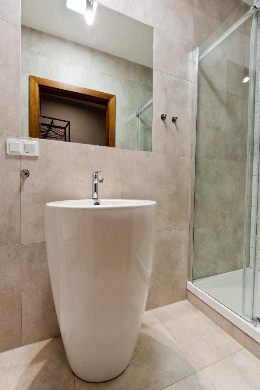 Apartsuites I Sorau Żary Exterior foto Bathroom