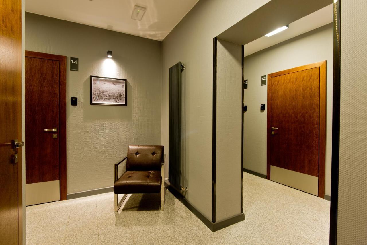 Apartsuites I Sorau Żary Exterior foto A typical corridor